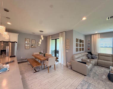 8798 Antarus Drive - Photo Thumbnail 7