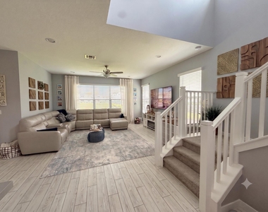 8798 Antarus Drive - Photo Thumbnail 12