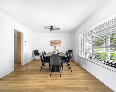 1250 Se 10th Street - Photo Thumbnail 8