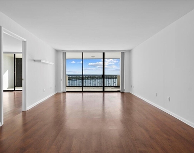 5200 N Flagler Drive - Photo Thumbnail 19