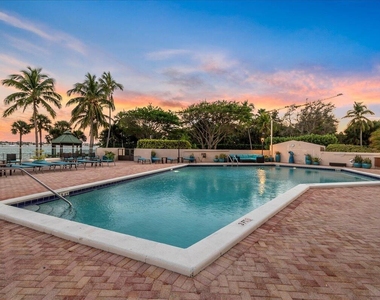 5200 N Flagler Drive - Photo Thumbnail 30