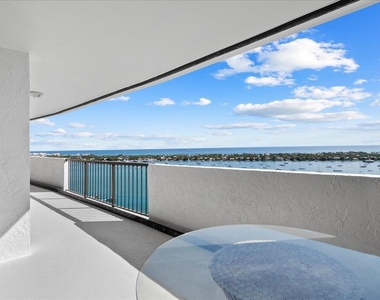 5200 N Flagler Drive - Photo Thumbnail 2