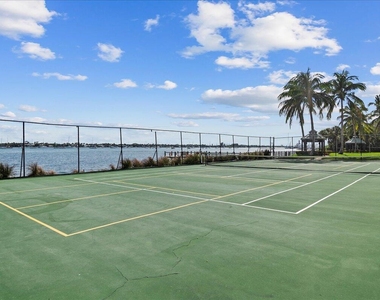5200 N Flagler Drive - Photo Thumbnail 12