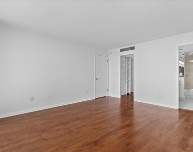 5200 N Flagler Drive - Photo Thumbnail 45
