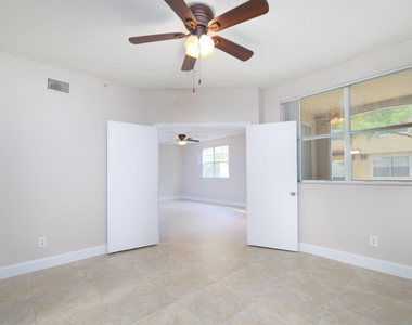 20889 Saint Andrews Boulevard - Photo Thumbnail 12