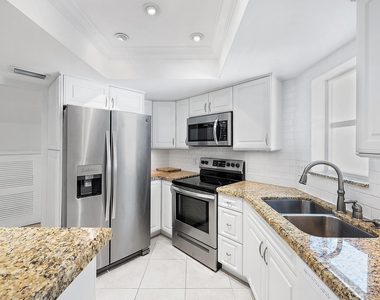 154 Seabreeze Circle - Photo Thumbnail 9