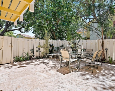 154 Seabreeze Circle - Photo Thumbnail 20