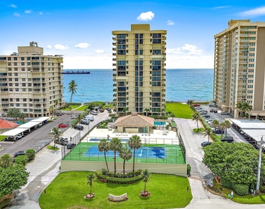 5460 N Ocean Drive - Photo Thumbnail 23