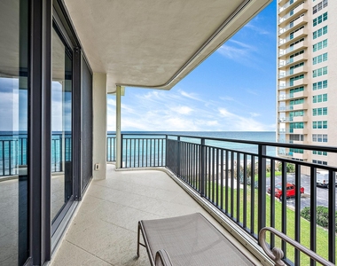 5460 N Ocean Drive - Photo Thumbnail 10