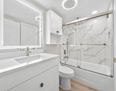 5460 N Ocean Drive - Photo Thumbnail 19