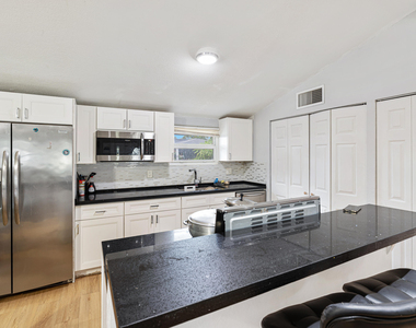 3872 Mackinac Road - Photo Thumbnail 3