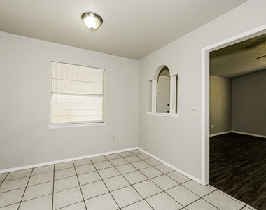 218 Long Shadow Lane - Photo Thumbnail 3