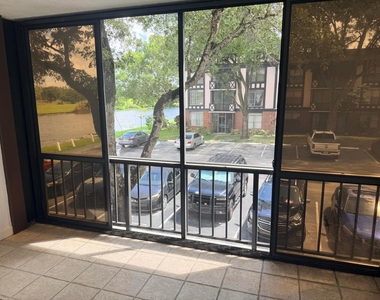 3740 Inverrary Drive - Photo Thumbnail 31