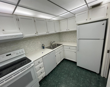 3740 Inverrary Drive - Photo Thumbnail 23