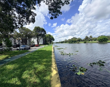 3740 Inverrary Drive - Photo Thumbnail 40