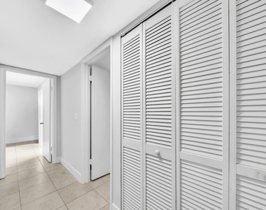 2228 White Pine Circle - Photo Thumbnail 13