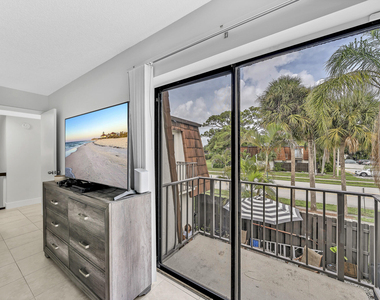 2228 White Pine Circle - Photo Thumbnail 16