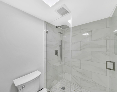 2228 White Pine Circle - Photo Thumbnail 20