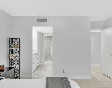 2228 White Pine Circle - Photo Thumbnail 18