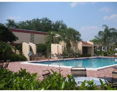 6733 Coral Lake Drive - Photo Thumbnail 1