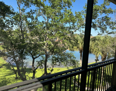 6733 Coral Lake Drive - Photo Thumbnail 3