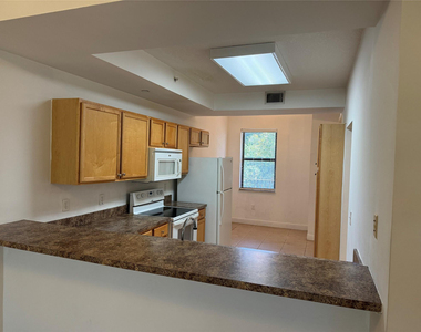 6733 Coral Lake Drive - Photo Thumbnail 12