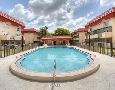 10907 N Kendall Drive - Photo Thumbnail 13