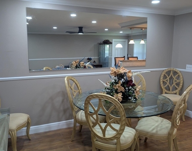 855 North Drive - Photo Thumbnail 4