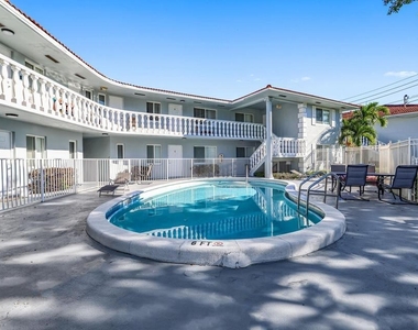 431 W Camino Real - Photo Thumbnail 1