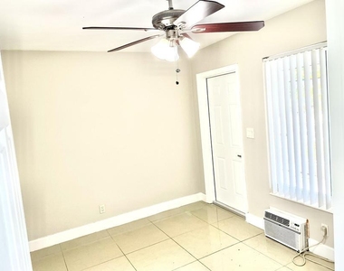 431 W Camino Real - Photo Thumbnail 5