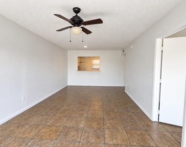 4131 Stirling - Photo Thumbnail 2