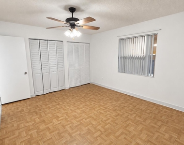 4131 Stirling - Photo Thumbnail 9