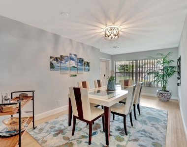 577 Sw 24th Avenue - Photo Thumbnail 7