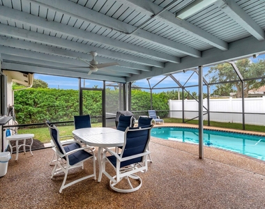577 Sw 24th Avenue - Photo Thumbnail 30