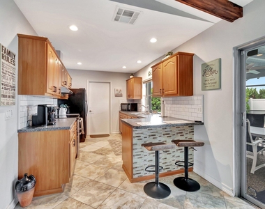 577 Sw 24th Avenue - Photo Thumbnail 10