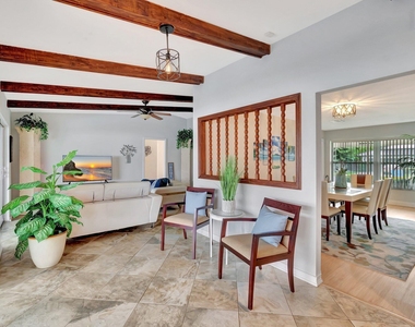 577 Sw 24th Avenue - Photo Thumbnail 8