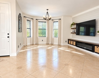 2543 Se Ruskin Drive - Photo Thumbnail 2