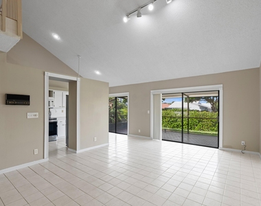 6850 Nw 2nd Avenue - Photo Thumbnail 3