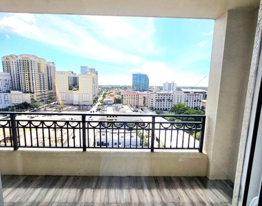 550 Okeechobee Boulevard - Photo Thumbnail 3