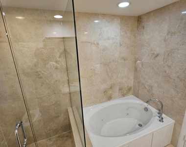 550 Okeechobee Boulevard - Photo Thumbnail 7