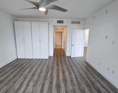 550 Okeechobee Boulevard - Photo Thumbnail 5