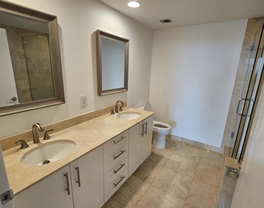 550 Okeechobee Boulevard - Photo Thumbnail 6
