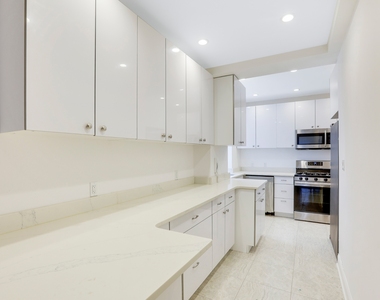 825 West End Avenue - Photo Thumbnail 5