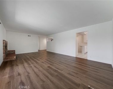 9628 Mariposa Avenue - Photo Thumbnail 7