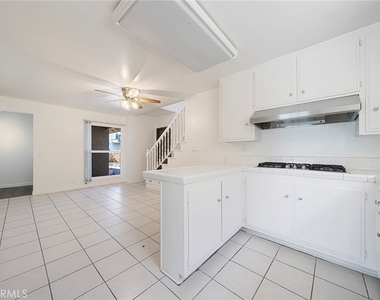 9628 Mariposa Avenue - Photo Thumbnail 13