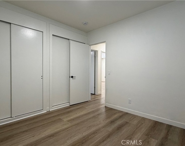 310 S California Street - Photo Thumbnail 8