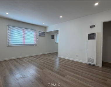 310 S California Street - Photo Thumbnail 1