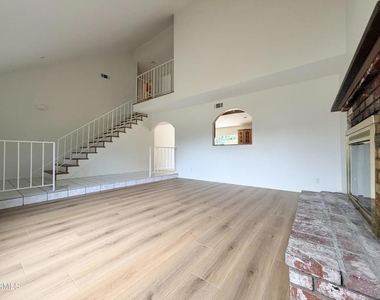 412 Trent Lane - Photo Thumbnail 2