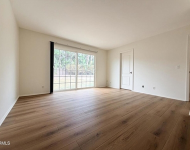 412 Trent Lane - Photo Thumbnail 8