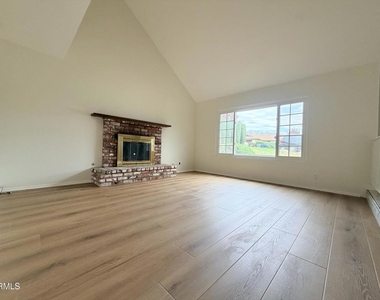 412 Trent Lane - Photo Thumbnail 3